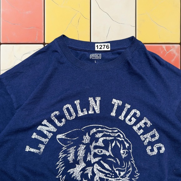 Blue Lincoln Tigers Physical Education 1981 Graphic T Shirt Size L - Picture 10 of 12